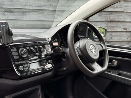 Volkswagen Up 1.0 Move up! 3dr 19