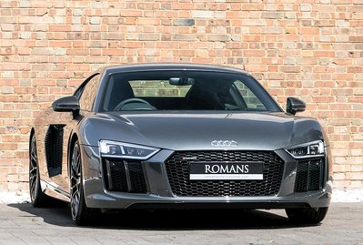 Audi R8 V10 Plus