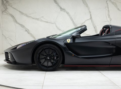 Ferrari LaFerrari Aperta 72