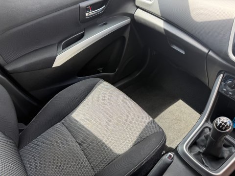 Suzuki SX4 S-Cross SZ-T 14