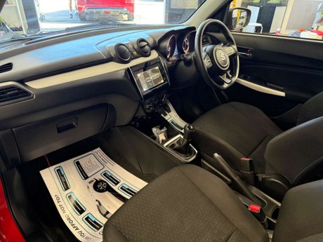 Suzuki Swift 1.0 Boosterjet SZ-T Euro 6 5dr 28