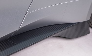 Aston Martin Vanquish V12 39