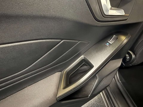 Ford Focus 1.0 Focus  ST-Line Edition MHEV 5dr 41