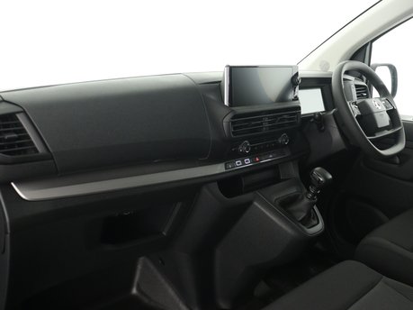 Vauxhall Vivaro L2H1 1.5 Turbo D 120 Prime 11