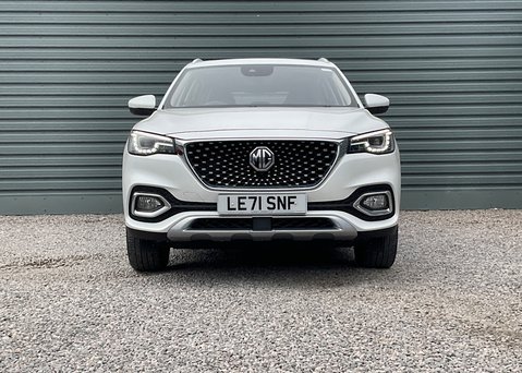 MG HS 1.5 T-GDI EXCLUSIVE 6