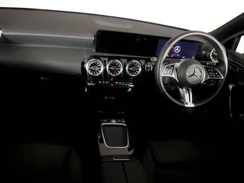 Mercedes-Benz A Class 1.3 A180h MHEV Sport (Executive) Hatchback 5dr Petrol Hybrid 7G-DCT Euro 6 18
