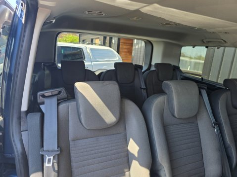 Ford Tourneo Custom 320 TITANIUM ECOBLUE 10