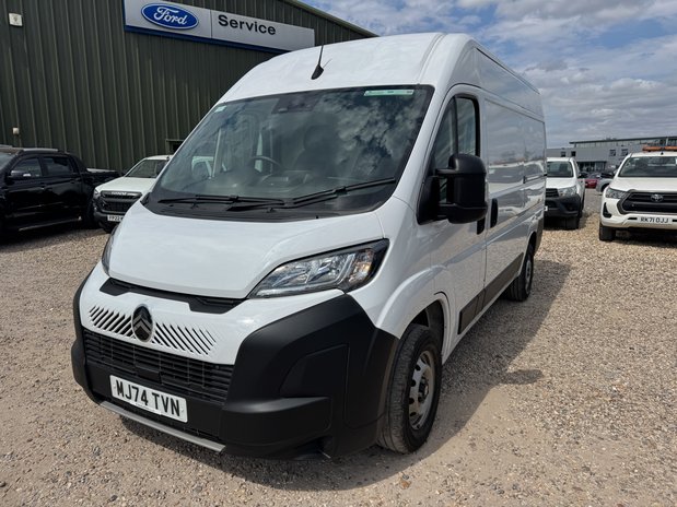 Citroen Relay MWB L2H2 (SOLD CM) Medium Roof Enterprise 35 Air Con Camera Sensors EURO 6 2