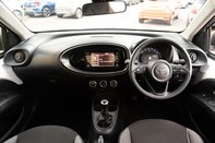 Toyota Aygo X VVT-I PURE 3