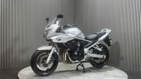 Suzuki Bandit 2005 18K NEW MOT IDEAL FIRST BIG BIKE A2 650CC COMMUTER BIKE 10