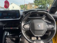 Peugeot e-208 GT PREMIUM 12