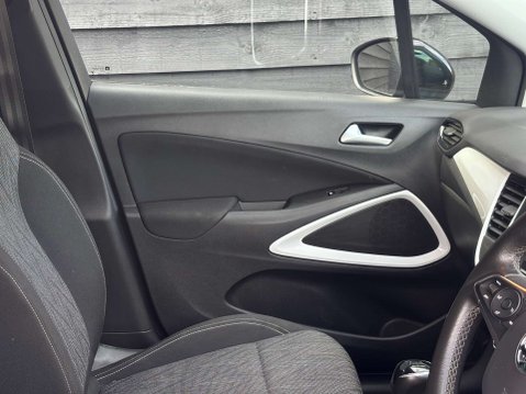 Vauxhall Crossland X 1.2 Crossland X SRi Nav T 5dr 10