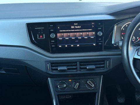 Volkswagen Polo 1.0 TSI SE Euro 6 (s/s) 5dr 37