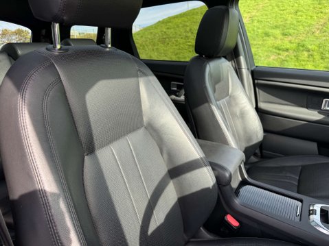 Land Rover Discovery Sport 2.0 Discovery Sport Landmark TD4 Auto 4WD 5dr 8