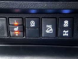 Toyota Hilux 2.8 HI-Luxury Invincible X D-4D 4WD Double Cab Auto 4WD 5dr 45