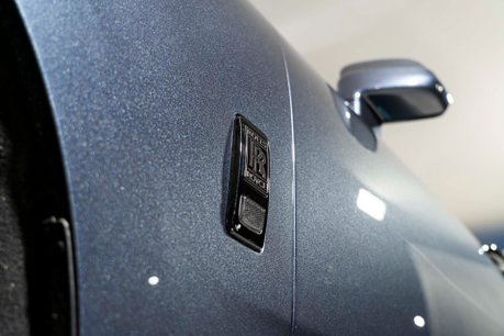 Rolls-Royce Cullinan V12. DYNAMIC PACKAGE. ACTIVE CRUISE. SHOOTING STAR HEADLINER. HUD 63