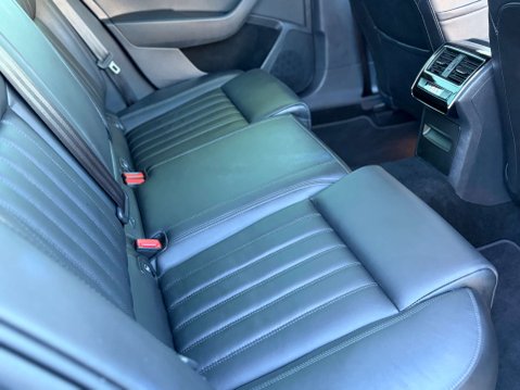 Skoda Superb 2.0 Superb SE L Executive TDI 5dr 23