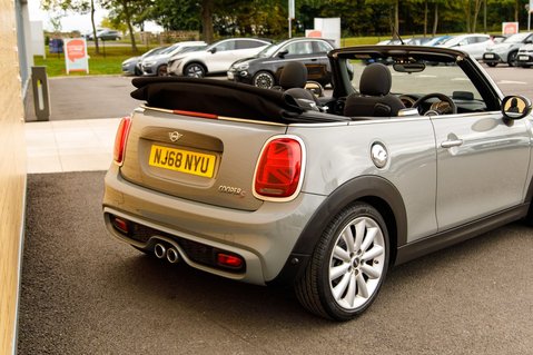 Mini Convertible COOPER S 7
