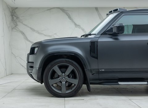 Land Rover Defender 90 V8 CARPATHIAN EDITION 36