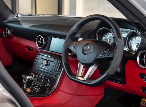 Mercedes-Benz SLS AMG 9