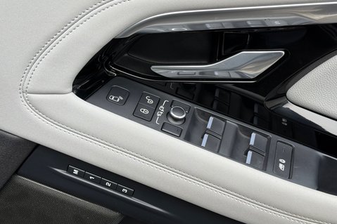 Land Rover Range Rover Evoque FIRST EDITION MHEV - PAN ROOF - NOLITA GREY - TWO TONE LEATHER - HIGH SPEC 42