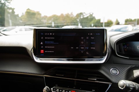 Peugeot 2008 PURETECH EAT8 S/S ALLURE 21