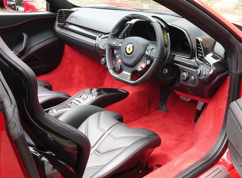 Ferrari 458 Spider 5