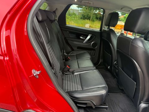 Land Rover Discovery Sport 2.0 Discovery Sport SE Auto 4WD 5dr 25