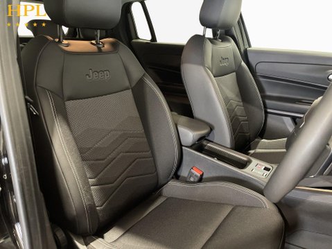 Jeep Avenger 1.2 e-Hybrid Summit SUV 5dr Petrol Hybrid e-DCT Euro 6 (s/s) (100 ps) Air C 11