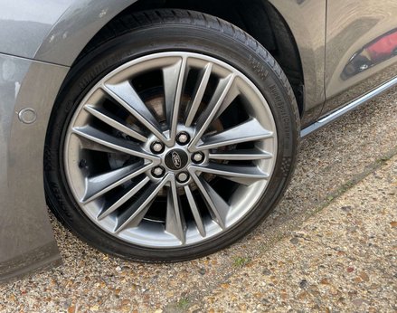 Ford Focus 1.0 Focus Vignale 5dr 3