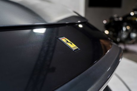 Ferrari 12Cilindri COUPE. HISTORIC PAINTWORK. PASSENGER DISPLAY. LIFT. PANO ROOF. CARBON INT. 47