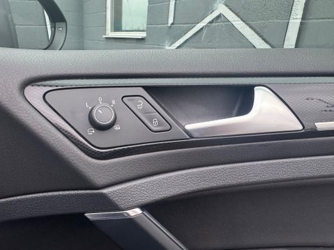 Volkswagen Golf GT EDITION TSI ACT BMT 41