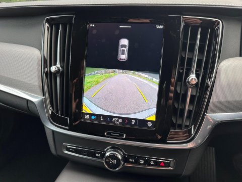 Volvo V90 2.0h T6 Recharge 11.6kWh R-Design Auto AWD Euro 6 (s/s) 5dr 22