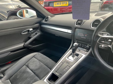 Porsche 718 CAYMAN PDK 28