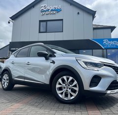 Renault Captur ICONIC 1.0 TCE 1