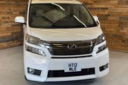 Toyota Vellfire V6 L Edition 32