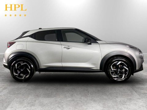 Nissan Juke 1.6 N-Connecta SUV 5dr Petrol Hybrid Auto Euro 6 (143 ps) Air Con - Alloys 8