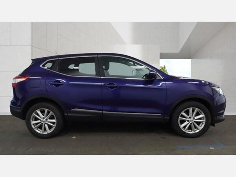 Nissan Qashqai 1.2 DIG-T Acenta Premium 2WD Euro 5 (s/s) 5dr 3
