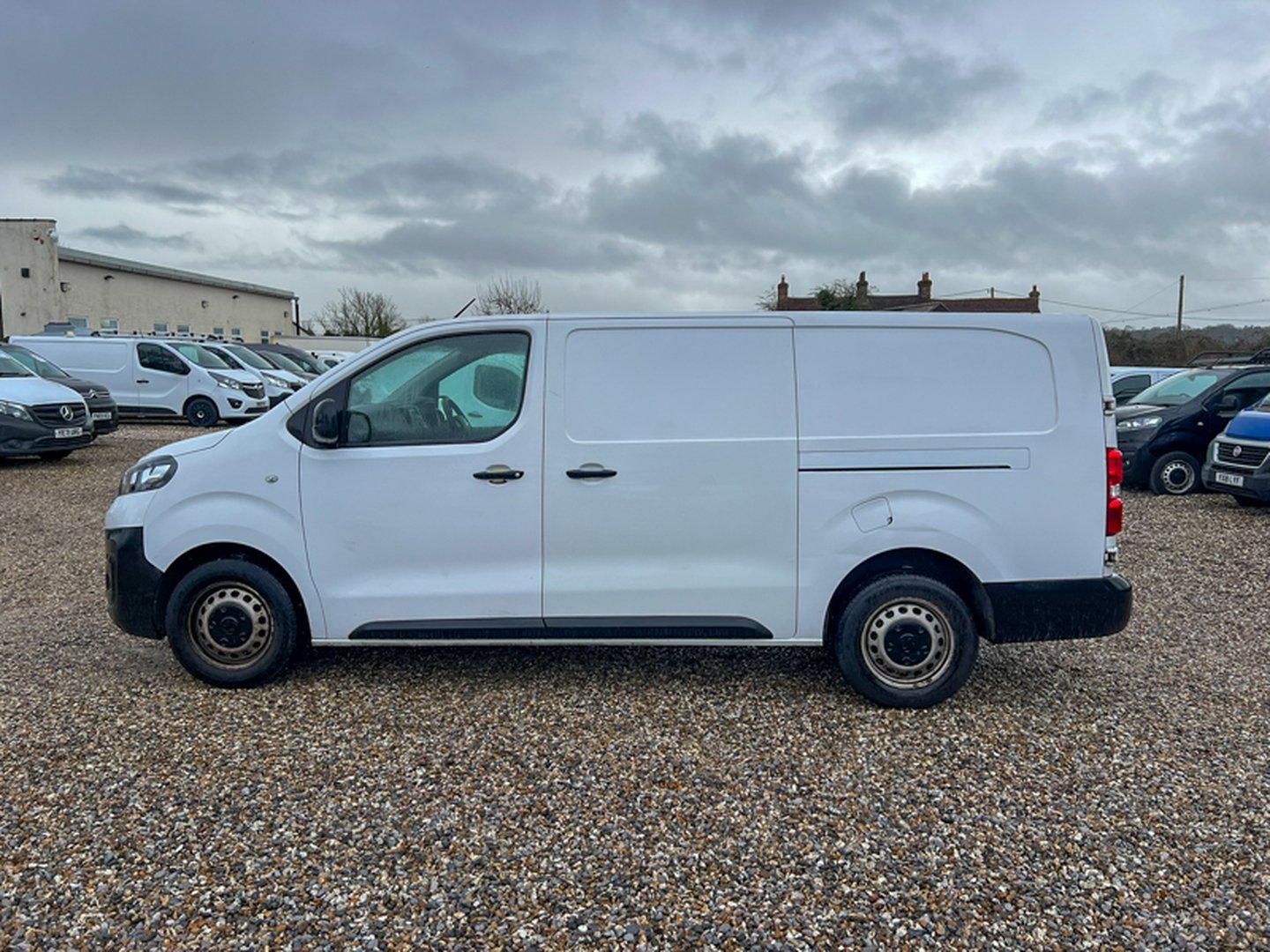 2019 VAUXHALL VIVARO