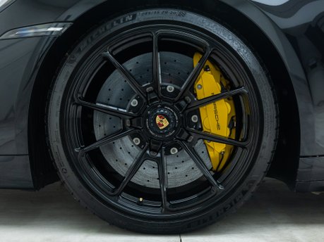 Porsche 911 Turbo S (992) 