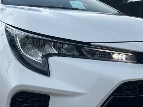 Suzuki Swace MOTION 17