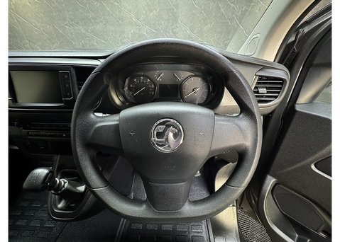Vauxhall Vivaro 1.5 Turbo D 2700 Pro Panel Van 6dr Diesel Manual L1 H1 Euro 6 (s/s) (120 ps 46
