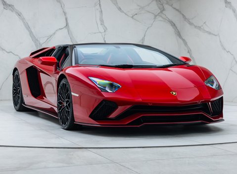 Lamborghini Aventador S LP 740-4 ROADSTER 12