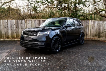 Land Rover Range Rover HSE. PANORAMIC ROOF. 23S. FIXED SIDE STEPS. H & C SEATS. DUOTONE HEADLINING