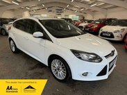 Ford Focus 1.0T EcoBoost Zetec Navigator Euro 5 (s/s) 5dr 1