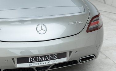Mercedes-Benz SLS AMG 23