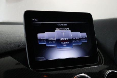 Mercedes-Benz B Class B 180 D AMG LINE PREMIUM 39