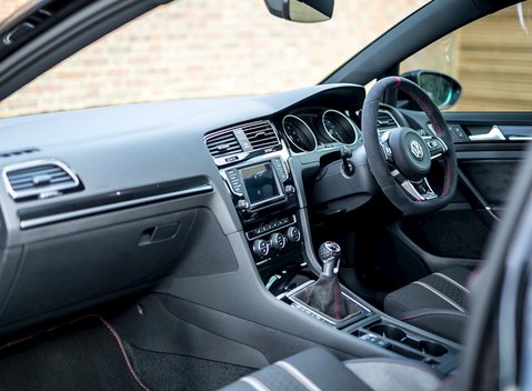 Volkswagen Golf GTi Clubsport S 14