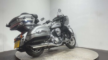 Kawasaki Vulcan 1700 VOYAGER 2010 40K NEW MOT SERVICED LARGE TOURER CRUISER BIKE 2