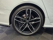 Audi RS6 4.0 TFSI V8 Estate 5dr Petrol Tiptronic quattro Euro 6 (s/s) (560 ps) 25